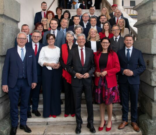 SPÖ: Nachhaltigkeits-Koalition gewählt und SPÖ-Landtagsteam angelobt