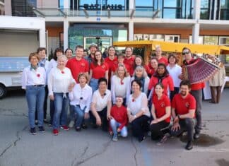 Flashmob beim Bauernmarkt in Hermagor