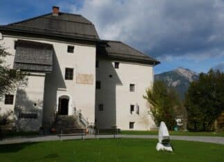 „Worte erzählen, Namen sprechen“