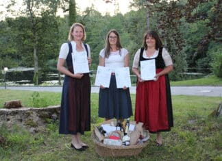 Zertifikatsverleihung für bäuerliche Produzenten