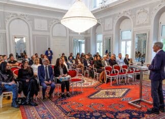 30 neue Staatsbürgerinnen und Staatsbürger