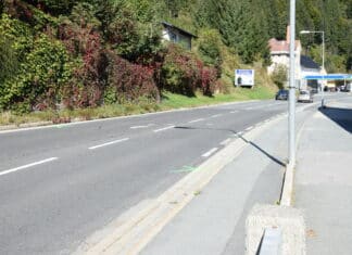 Mann kommt bei tragischen Verkehrsunfall in Hermagor ums Leben