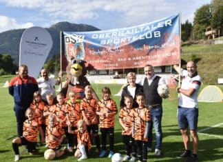 Falkensteiner Hotel & Spa Carinzia unterstützt den Nachwuchsfußball mit neuen Dressen