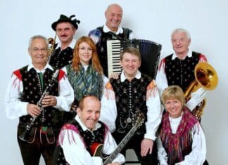 Oberkrainer-Musik in der Kirche