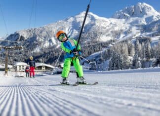 Am Nassfeld fahren Kids jeden Samstag um € 10,-