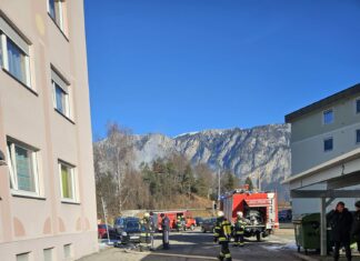 Brandeinsatz in der Schrotturmstraße: Mehrere Personen aus Arnoldsteiner Wohnhaus evakuiert