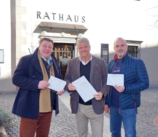 Team Kärnten/Köfer: Prominente Unterstützung für Volksbegehren gegen E-Auto-Zwang