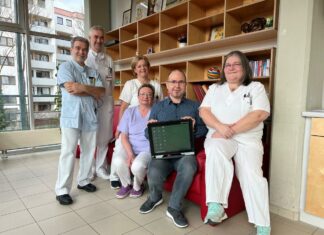 Familie spendet Augensteuerungsgerät an Klinikum Klagenfurt