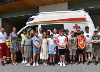 Unterstufe Gymnasium Hermagor zu Besuch beim Roten Kreuz Hermagor