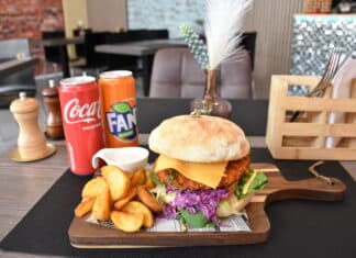 Tri Gusto in Hermagor: Burger-EM-Special – GRATIS Getränk inklusive!