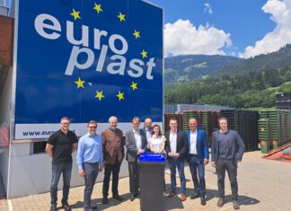 Betriebsbesuch bei Europlast: Minister Martin Polaschek und NR Gabriel Obernosterer beeindruckt von Innovationskraft