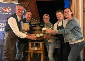 Gelungene Veranstaltung „Kum auf an Ratscha“ im Gasthof Waldemar am Guggenberg bei Hermagor