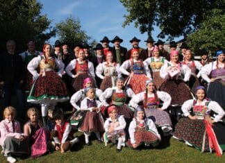Pöckauer Jahreskirchtag mit Kufenstechen und Lindentanz