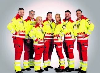 Neue Rotkreuz-Uniformen bestechen mit leuchtendem Gelb: Mehr Komfort und Sicherheit für Rettungskräfte