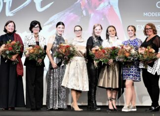 Glanz und Glamour bei der Nacht der Mode