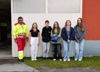 Arnoldstein: Jugendliche zeigen Zivilcourage und helfen älterer Frau in Not