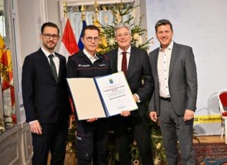 Land Niederösterreich dankt Kärntner Feuerwehren