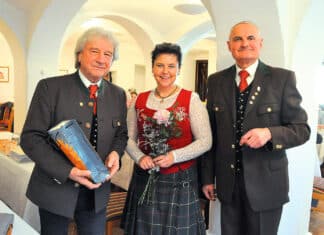 „Hearst a Liadle wo singan“