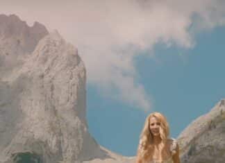 “Alpenbarbie” – Melissa Naschenweg startet mit neuem Album ins Jahr