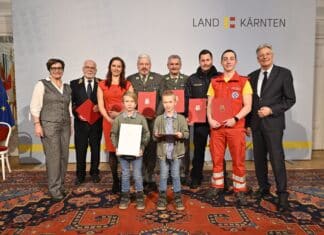 Würdigung verdienter Persönlichkeiten mit Landesauszeichnungen