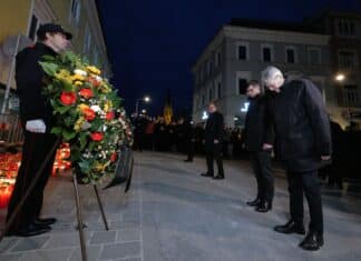Gedenkmarsch & Gottesdienst: ,,In Trauer vereint, in Hoffnung verbunden”