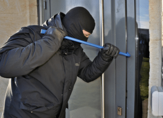 Einbruch im Bezirk Hermagor: Täter entwenden mehrere Tausend Euro an Bargeld