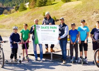 Voll im Rollen: Jugend bekommt neuen Skate-Spot im Ortszentrum!