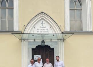 Förderzusage für Kirchturmsanierung in Treßdorf: 30.000 Euro für kulturelles Erbe!