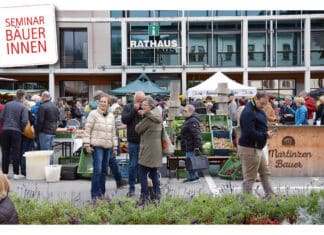 Frühlingsmarkt mit Familienfrühstück am Bauernmarkt