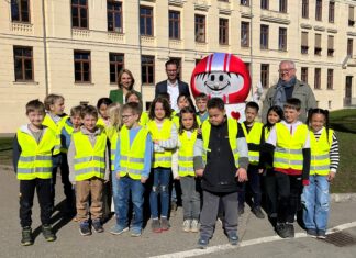 Verkehrssicherheit für Kinder: HELMI unterstützt junge Verkehrsteilnehmer in Kärnten!