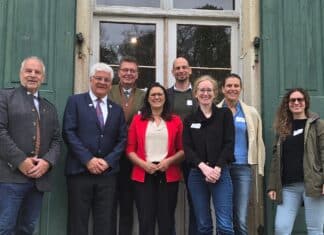 Wiederansiedlung in Aktion: Der Waldrapp kehrt nach Mitteleuropa zurück!