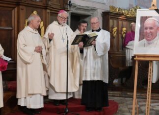 Bischof Marketz ehrt Papst Franziskus: Ein Vermächtnis der Demut und Spiritualität