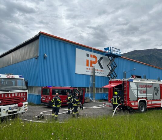 Brand auf Hallendach in Kötschach – Mauthen