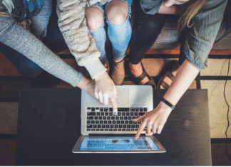 Online-Shopping boomt: 97 % sind dabei – So zahlen & shoppen die Österreicher