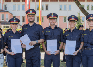 Glanzvoller Festakt in Krumpendorf: 122 Polizistinnen und Polizisten treten ihren Dienst an
