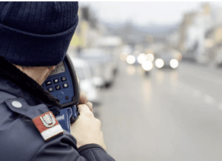 Über 50 km/h zu schnell: Italienischer Raser auf der A2 bei Villach gestoppt – Führerschein weg!