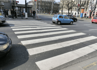 Anstieg der Fußgängerunfälle an Schutzwegen: Forderung nach Tempo 30 und erweiterten Parkverboten