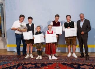 Musik und Wintersport in Kärnten: Ehrenamt und Spitzenleistungen ausgezeichnet