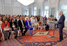 Österreichische Staatsbürgerschaft verliehen: 44 neue Staatsbürger aus 23 Nationen in Kärnten feierlich willkommen geheißen