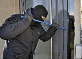 Einbruchsdiebstahl in Feistritz an der Gail: Täter entwenden 80-Kilo-Tresor!