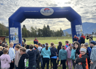 Bezirksschulmeisterschaft Cross-Country 2025: Erfolgreiches Laufereignis in Kötschach-Mauthen!