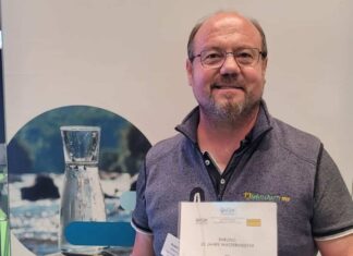 Wirtschaftshof Arnoldstein: Rudolf Samonik erhält Ehrung für 25 Jahre als zertifizierter Wassermeister