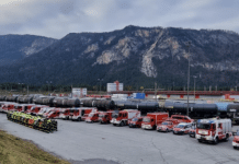 Abschnittsfunkübung im Dreiländereck: Über 220 Einsatzkräfte trainieren Brände, Unfälle und Gefahrstoffaustritte im realitätsnahen Umfeld