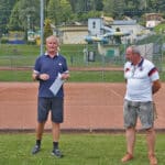 Gelber Ball hat nie Pause