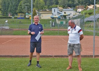 Gelber Ball hat nie Pause