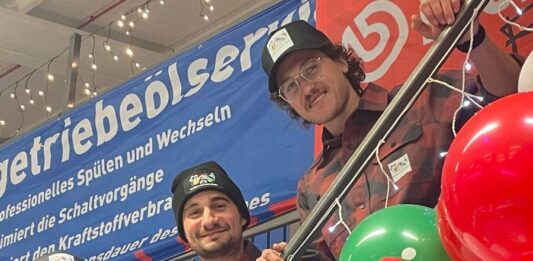 Erfolgreiche Eröffnungsfeier der Alpen-Lack-KFZ-GmbH