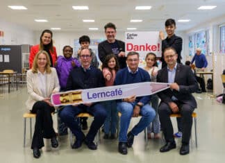 Bildung, die Zukunft ermöglicht: Wirtschaftskammer und Industriellenvereinigung fördern die Lerncafés der Caritas