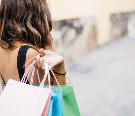 Schnäppchenalarm: Tipps für sicheres Einkaufen am Black Friday und Cyber Monday