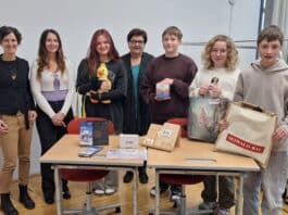 Preisübergabe an der Musik Mittelschule Hermagor