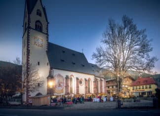 Advent im Lichterkranz: Stimmungsvoller Advent beim Gailtaler Dom